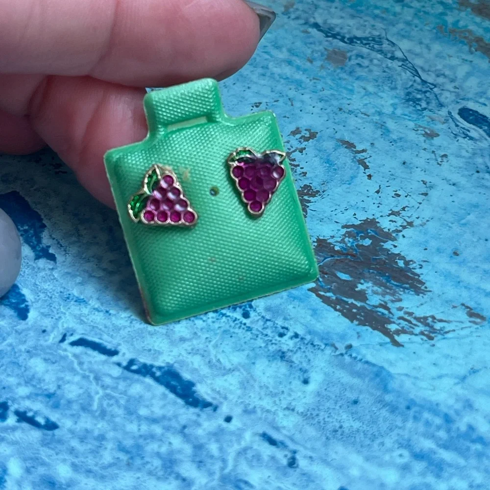 Set of vintage grapes earrings dainty wine enamel